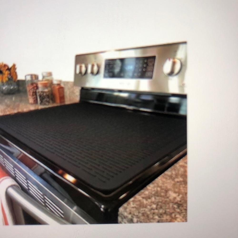 Premium Silicone Essentials Black Stove Top Protector Mat - Non-Slip Heat Shield - Picture 4 of 4